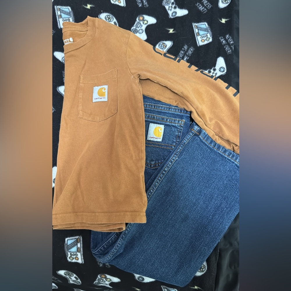 Boys size 6 Carhartt